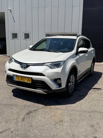 מודעת רכב טויוטה RAV4