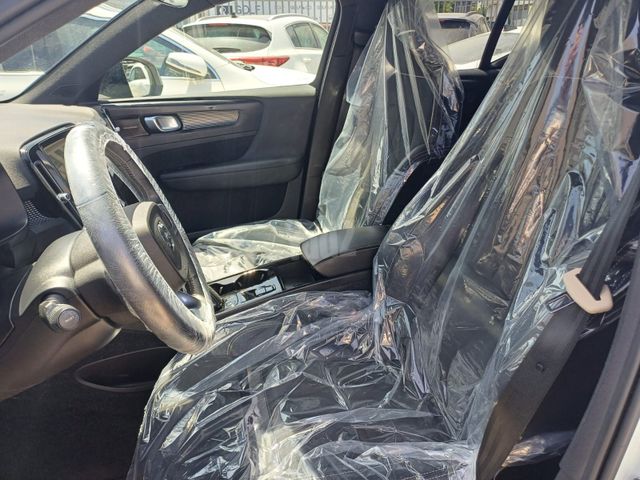 וולוו XC40