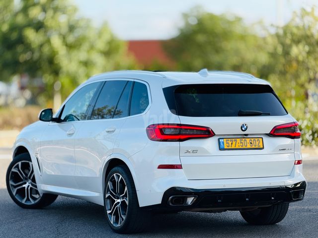 ב מ וו X5