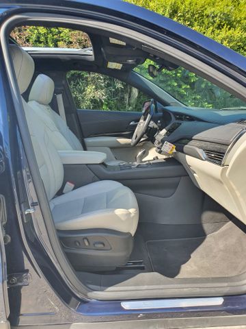 קאדילק XT4