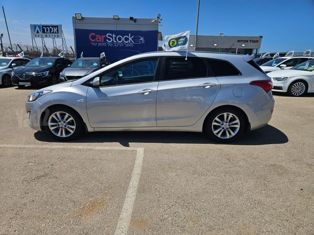 יונדאי i30