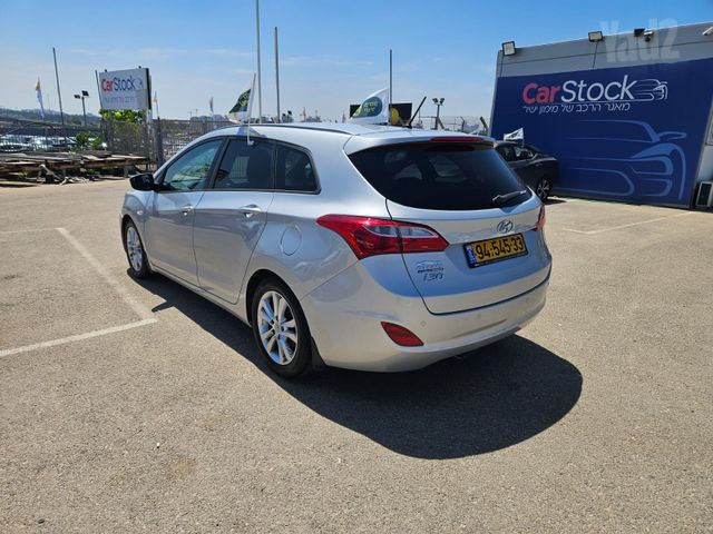 יונדאי i30