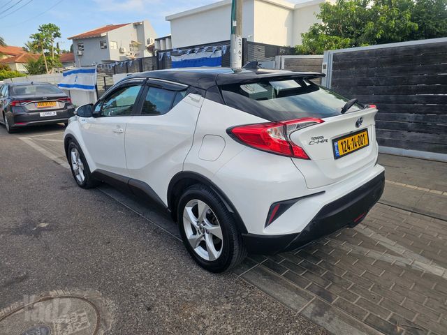 טויוטה C-HR