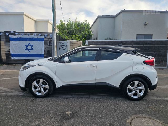 טויוטה C-HR