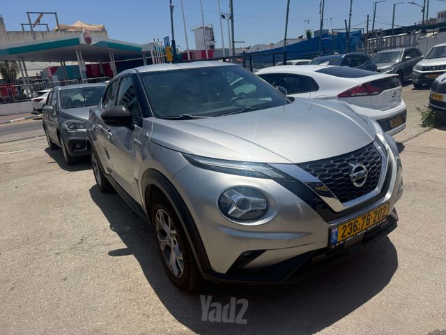 ניסאן ג'וק