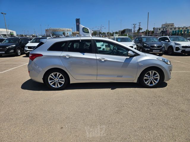 יונדאי i30