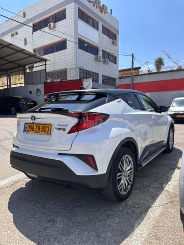טויוטה C-HR