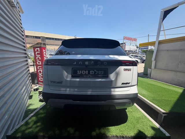 ג'אקו J7
