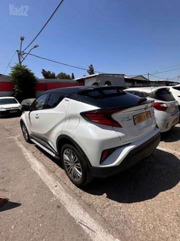 טויוטה C-HR