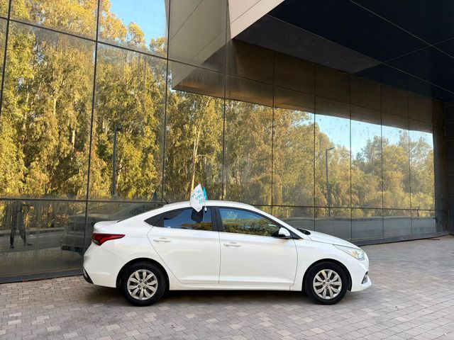 יונדאי אקסנט i25