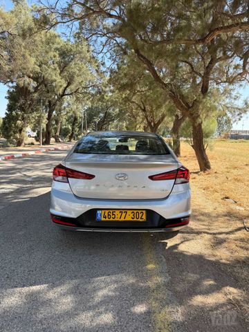 יונדאי אלנטרה