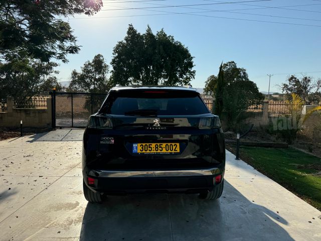 פיג'ו 3008