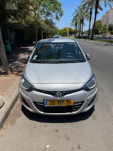 מודעת רכב יונדאי i20