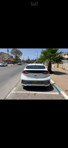 יונדאי איוניק