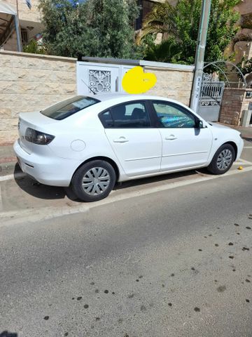 מודעת רכב מאזדה 3