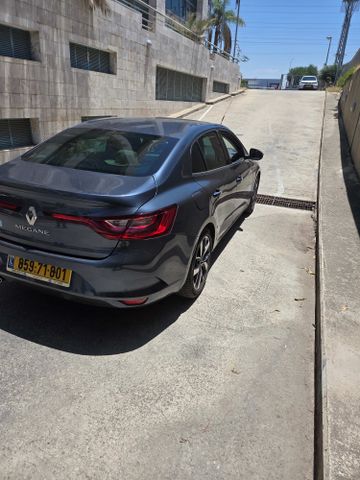 רנו מגאן