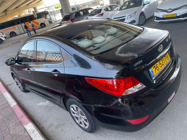 יונדאי אקסנט i25