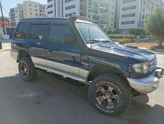 מיצובישי פג'רו