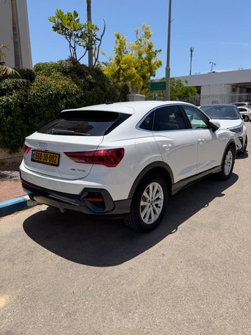 אאודי Q3