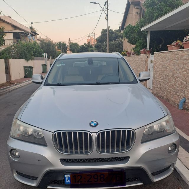 ב מ וו X3