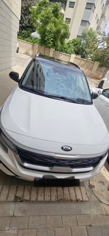 קיה סלטוס