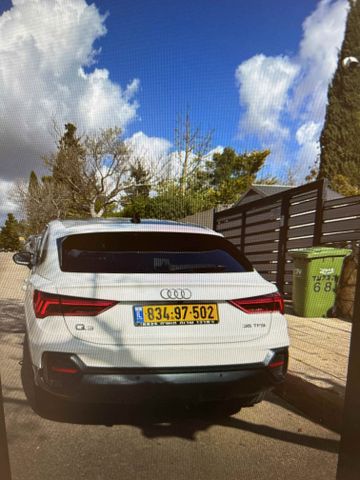 אאודי Q3
