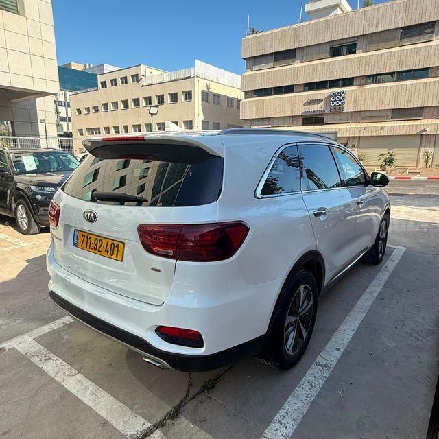 קיה סורנטו