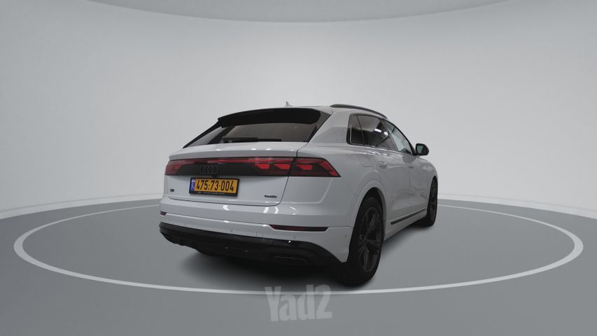 אאודי Q8