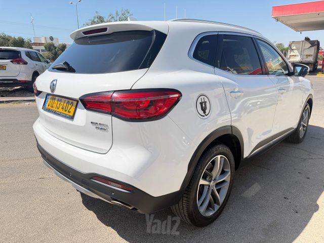 אם ג'י EHS PHEV