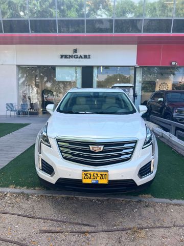קאדילק XT5