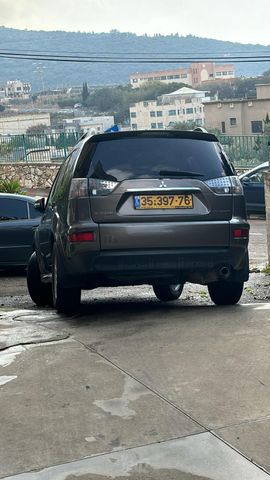 מיצובישי אאוטלנדר