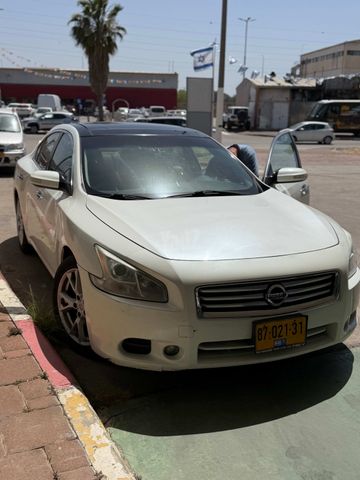 מודעת רכב ניסאן מקסימה