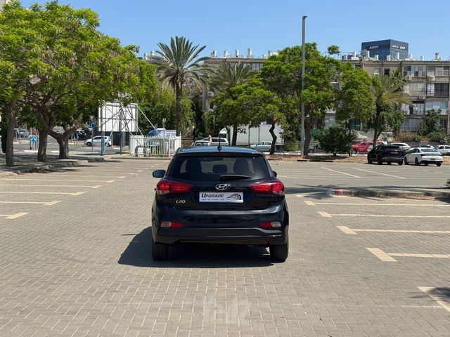 יונדאי i20