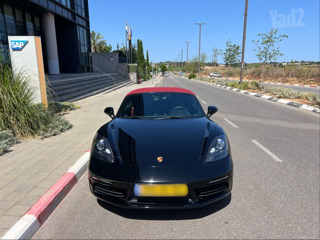 פורשה 718