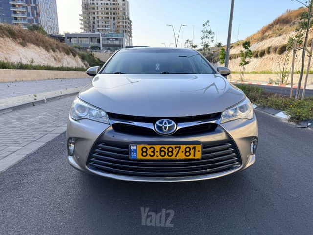מודעת רכב טויוטה קאמרי 2