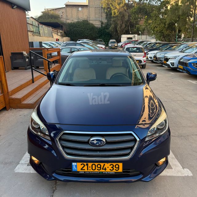 סובארו B4/לגאסי
