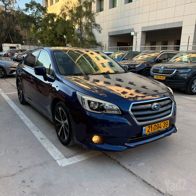 סובארו B4/לגאסי