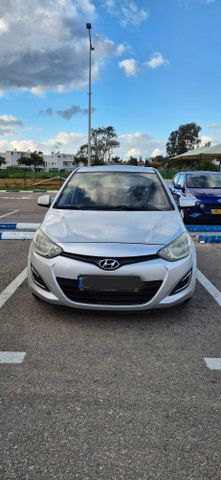 יונדאי i20