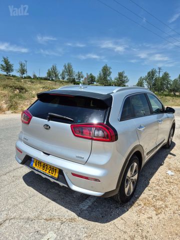 קיה נירו