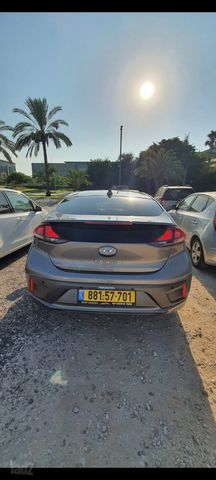 יונדאי איוניק