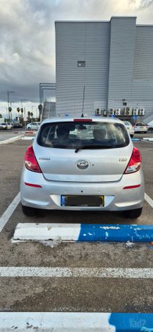 יונדאי i20