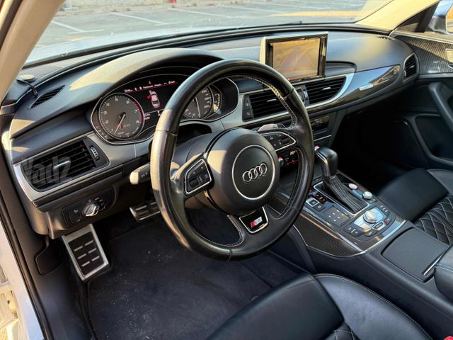 אאודי S6