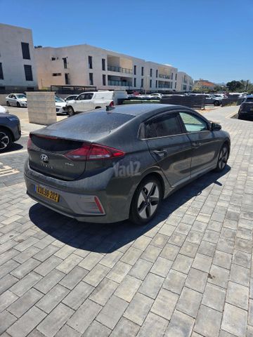 יונדאי איוניק