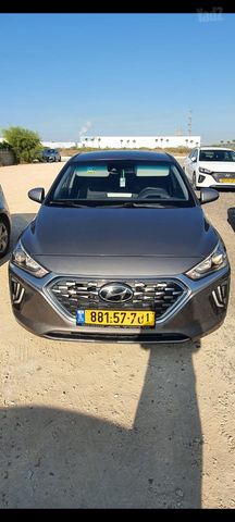 יונדאי איוניק