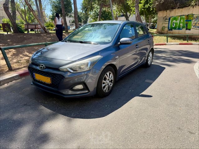 מודעת רכב יונדאי i20