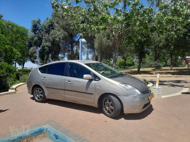 מודעת רכב טויוטה פריוס