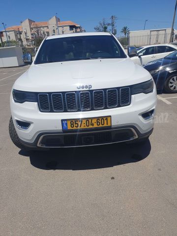 מודעת רכב ג'יפ גרנד צ'ירוקי