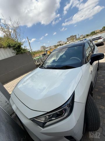 טויוטה RAV4