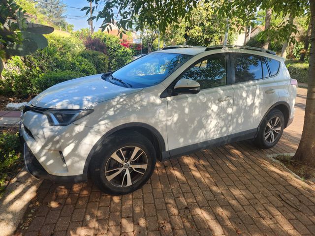 מודעת רכב טויוטה RAV4