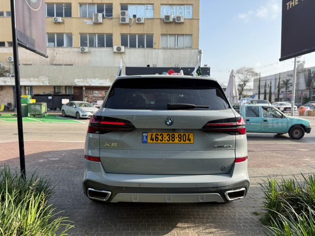 ב מ וו X5